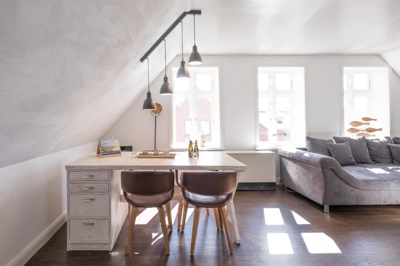 Apartmenthaus Theodor Storm - Unter Sternen ฮูซุม ภายนอก รูปภาพ